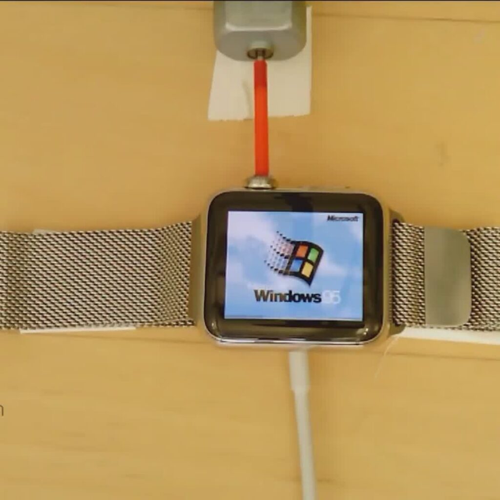 Una schermata di Windows 95 eseguito su un Apple Watch